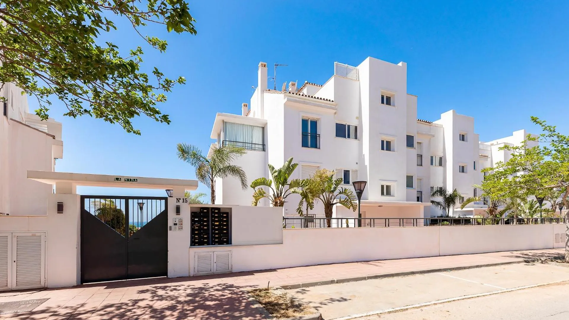 Keywise Beachhouse Oceanblue Benalmadena 0*,  Spain